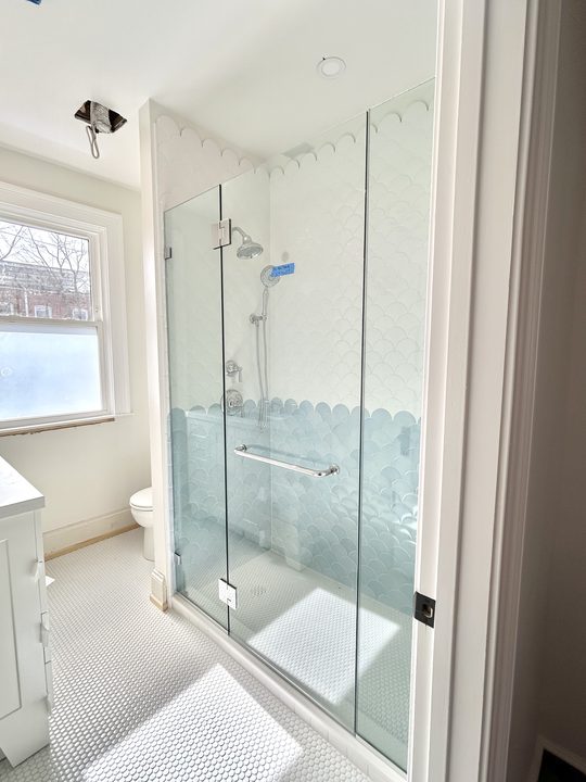 Frameless glass shower enclosure in Park View, Dupont Circle, DC