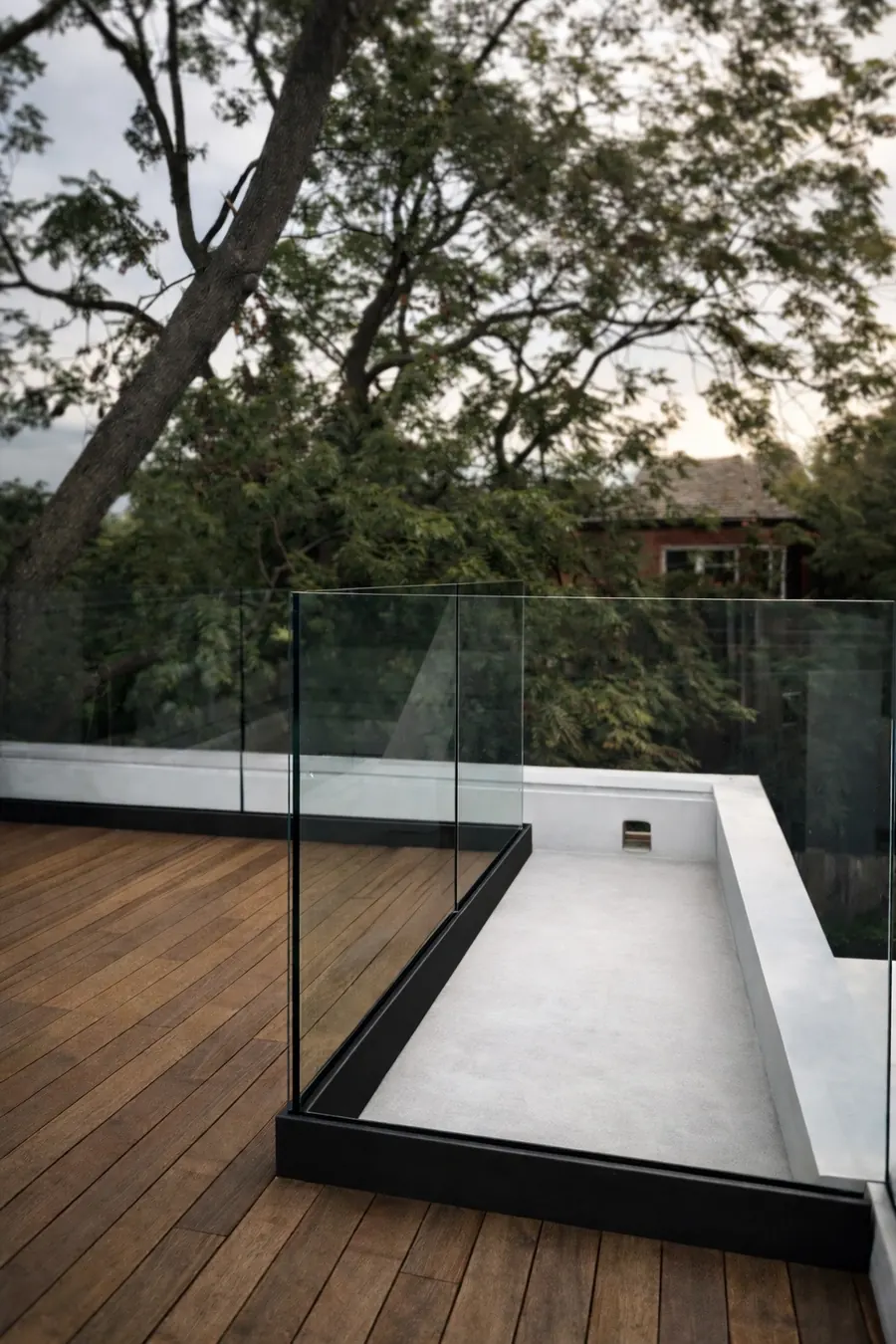 Glass railing, Exterior Glass Rail with Base Mount