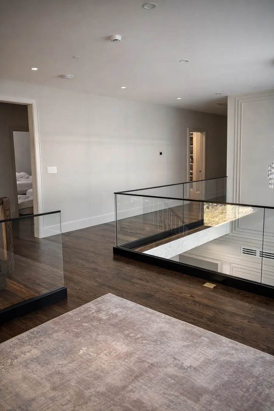 Glass railing, Interior Glass Rail with Base Mount