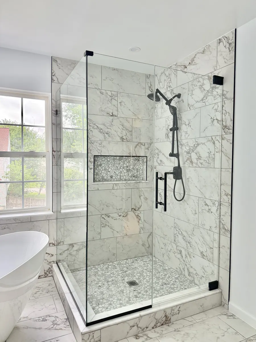 90 degree corner frameless glass shower enclosure, matte black hardware, ladder, natural light, 90 degree Glass Shower Door