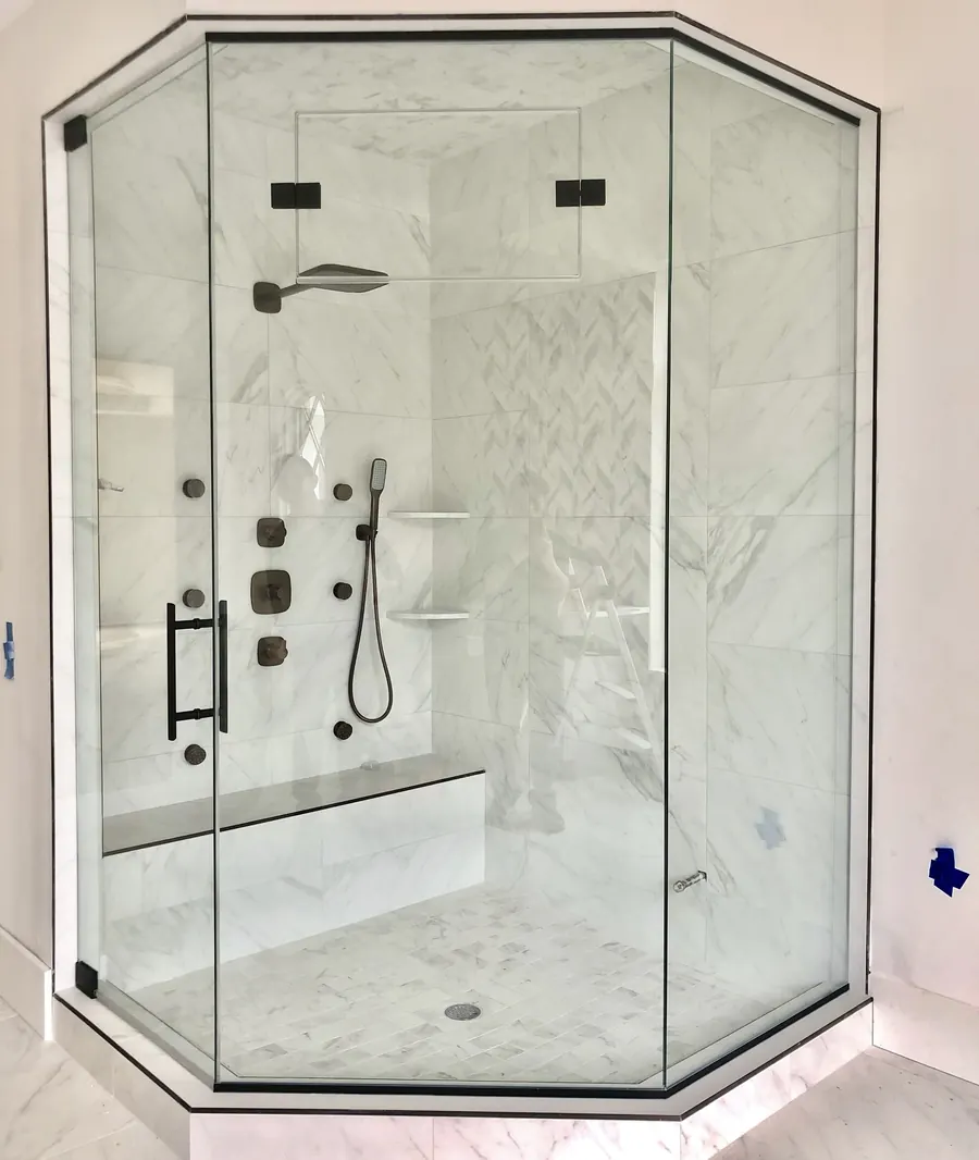 Steam shower enclosure, neo angle with an in-glass transom